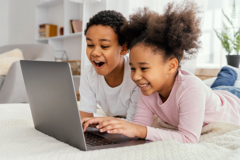 When Should We Introduce Our Children to AI? A Parent’s Guide to Navigating the Digital Frontier